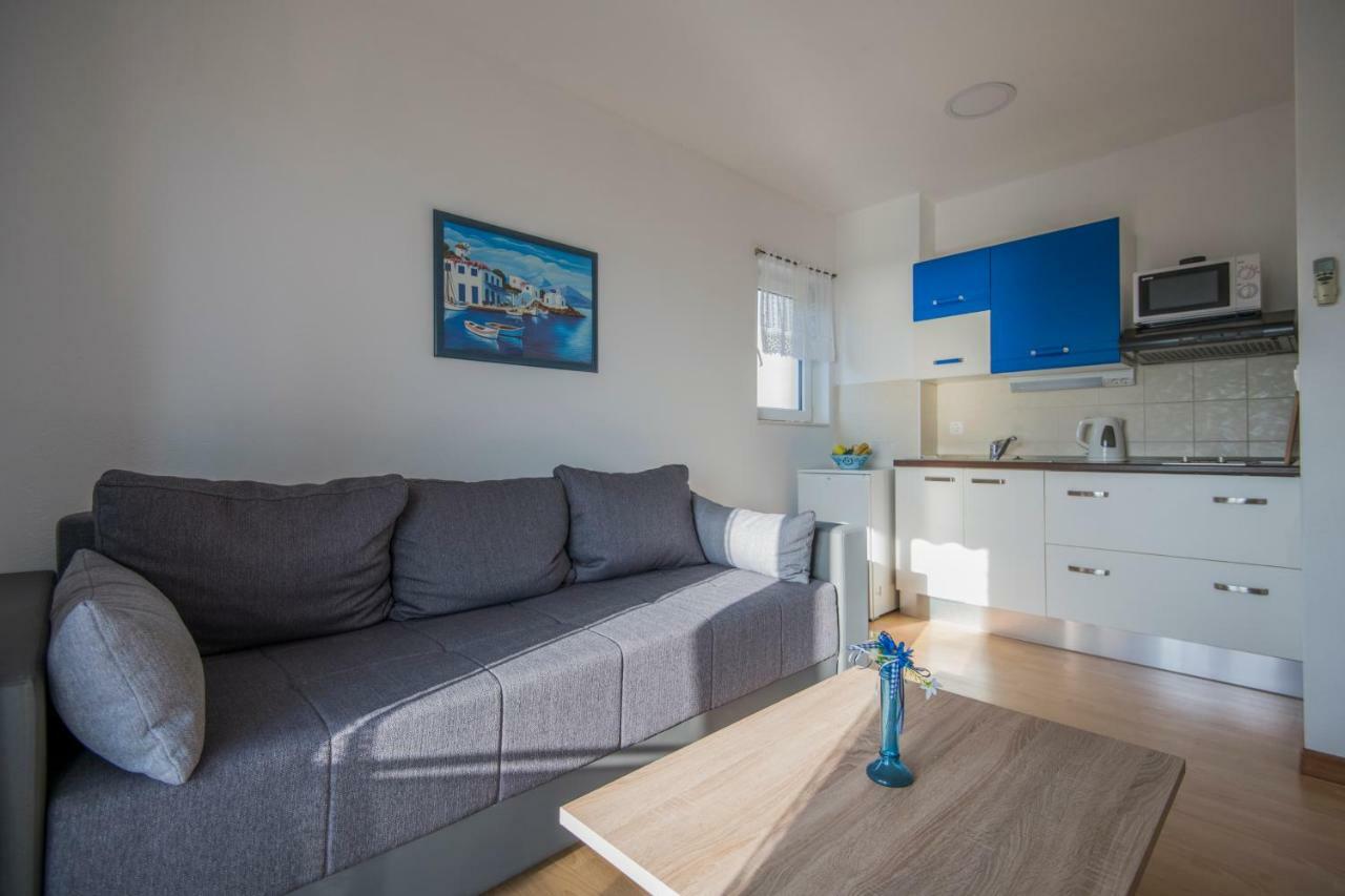 Katarina Apartmani Podstrana Esterno foto