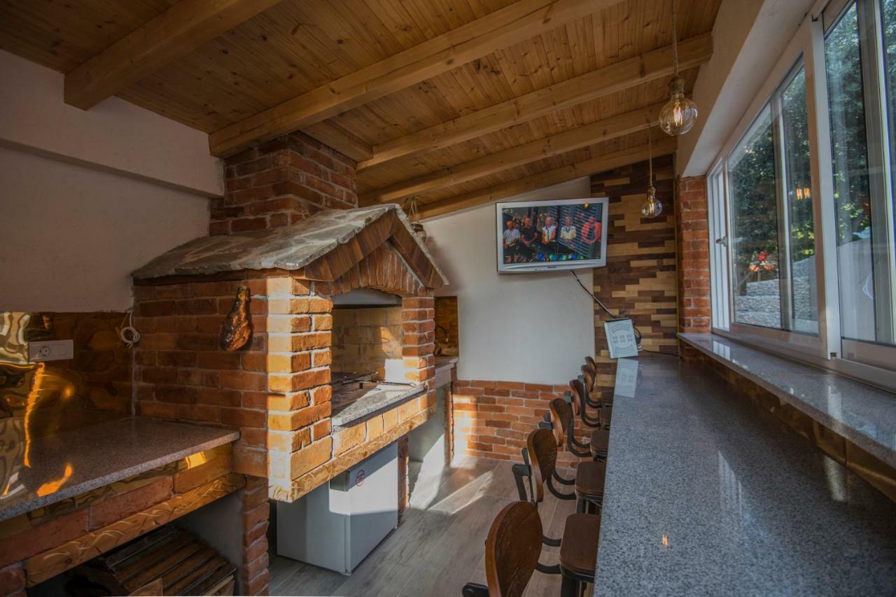 Katarina Apartmani Podstrana Esterno foto